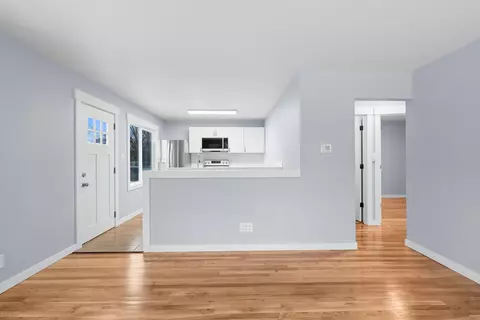 Living - 724 E Joseph Ave, Spokane, WA 99208 photo 1 of 5