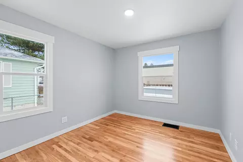 Bedroom - 724 E Joseph Ave, Spokane, WA 99208 photo 1 of 6