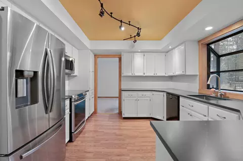 Kitchen - 3611 E Pine Needle Ave, Colbert, WA 99005 photo 4 of 4