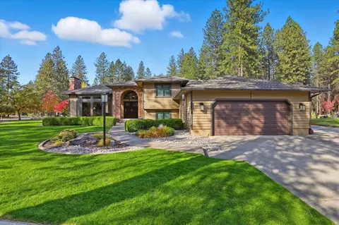 17401 N Brookside Ln, Colbert, WA 99005