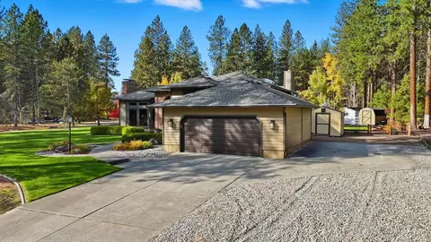 17401 N Brookside Ln, Colbert, WA 99005 photo 2
