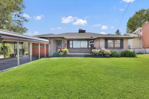 1102 S Buena Vista Dr, Spokane, WA 99224
