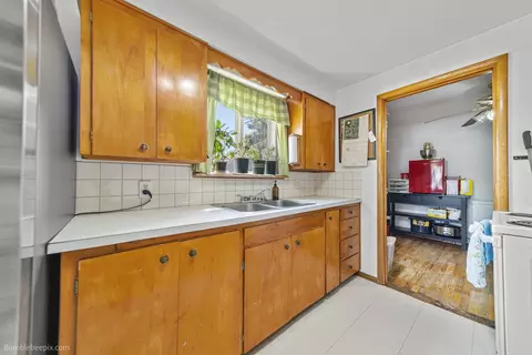 Kitchen - 1508 E Queen Ave, Spokane, WA 99207 photo 1 of 4