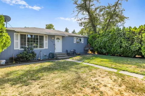 Exterior - 1508 E Queen Ave, Spokane, WA 99207 photo 3 of 11
