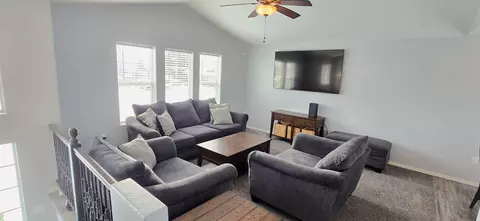Living - 2119 E Buckeye Ave, Spokane, WA 99207 photo 1 of 3