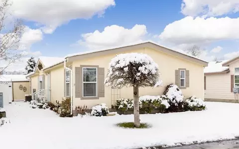 19316 E Augusta Ln, Spokane Valley, WA 99016