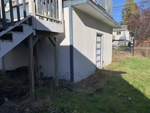 Exterior - 4227 E 9th Ave, Spokane, WA 99202 photo 5 of 6