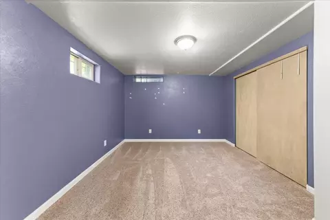 Bedroom - 1110 E 28th Ave, Spokane, WA 99203 photo 3 of 3