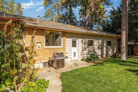 Exterior - 1110 E 28th Ave, Spokane, WA 99203 photo 11 of 12