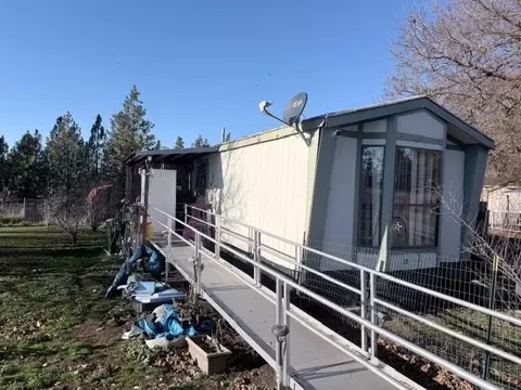 16220 S Sherman Rd #38, Cheney, WA 99004