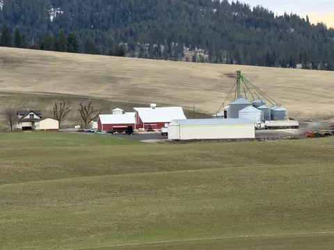 13102 S Sr 27 Hwy, Mica, WA 99023