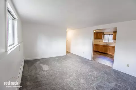 Living - 405 E Dalke Ave, Spokane, WA 99208 photo 2 of 2