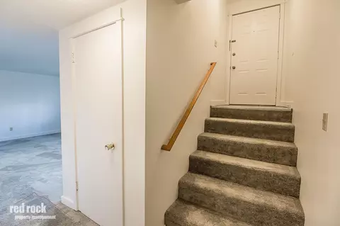 Entry Way - 405 E Dalke Ave, Spokane, WA 99208 photo 1 of 1