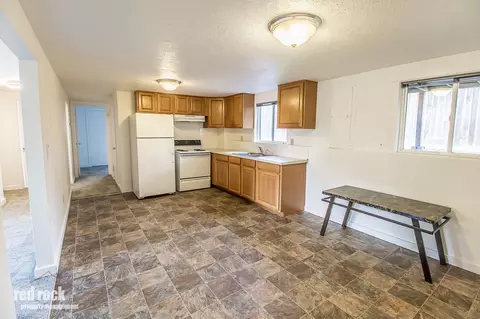 Kitchen - 405 E Dalke Ave, Spokane, WA 99208 photo 2 of 2