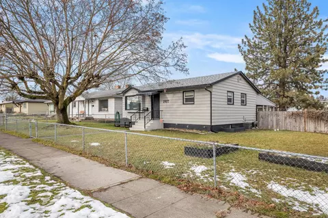 2927 E Marshall Ave, Spokane, WA 99207 photo 5