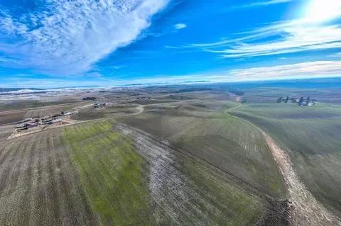 11879 Elder Rd, Valleyford, WA 99036
