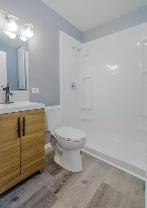 Bath - 1106 E 13th Ave, Spokane, WA 99202 photo 1 of 3