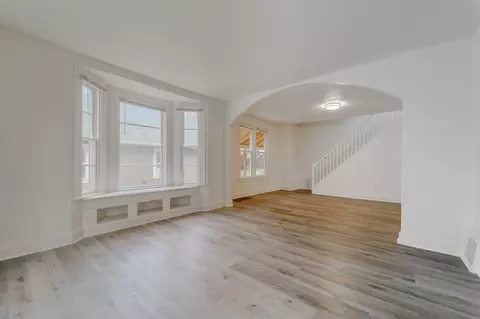 Living - 1106 E 13th Ave, Spokane, WA 99202 photo 1 of 1