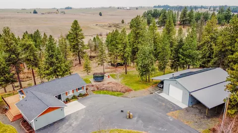 14420 E Meadows Rd, Mica, WA 99023