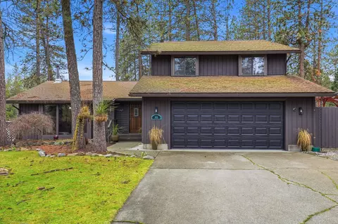 Exterior - 910 E Timberwood Cir, Spokane, WA 99208 photo 2 of 8