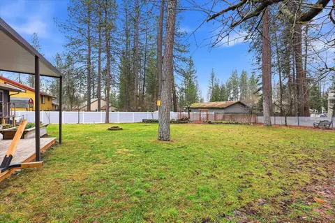 Exterior - 910 E Timberwood Cir, Spokane, WA 99208 photo 4 of 8