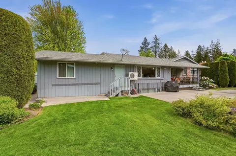 Exterior - 2214 E 36th Ave, Spokane, WA 99203 photo 12 of 12