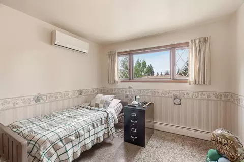 Bedroom - 2214 E 36th Ave, Spokane, WA 99203 photo 5 of 6