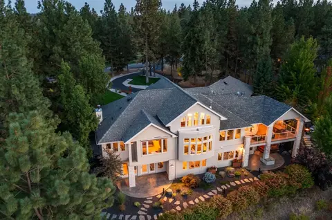 1517 E Wildflower Ln, Spokane, WA 99224