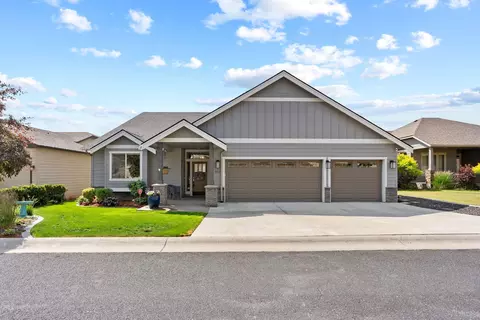 8814 E Clearview Ln, Spokane, WA 99217