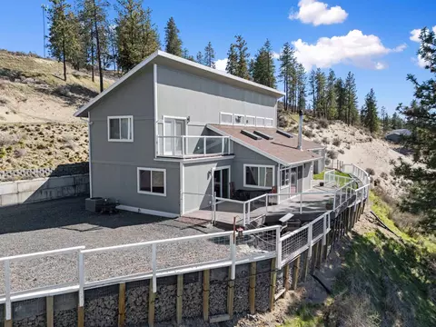 42040 Lakeview Rd N, Deer Meadows, WA 99122