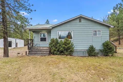 1365 N Delaware Ave, Kettle Falls, WA 99141