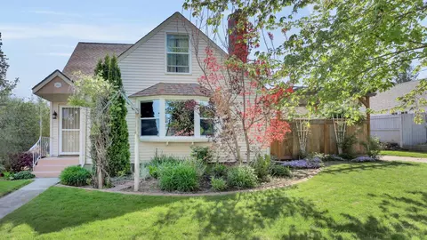 2609 S Lincoln St, Spokane, WA 99203