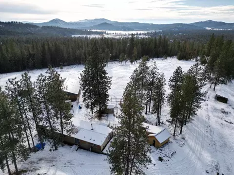 4053 D Garden Spot Rd, Loon Lake, WA 99148
