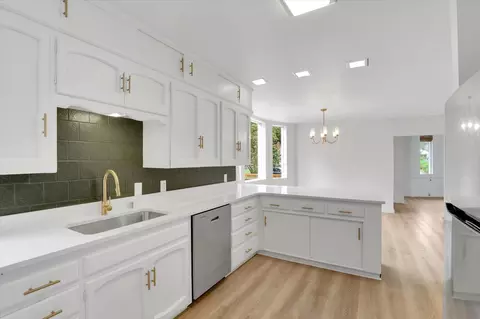 Kitchen - 2423 W Dalton Ave, Spokane, WA 99205 photo 1 of 3