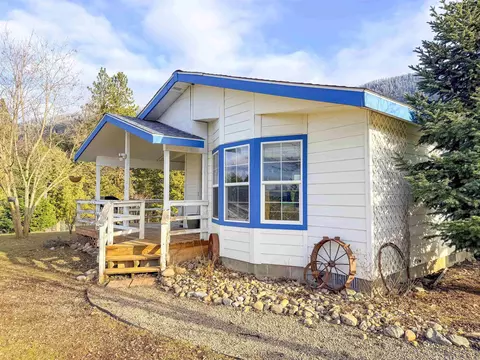 1210 Spring Way, Evans, WA 99126 photo 2