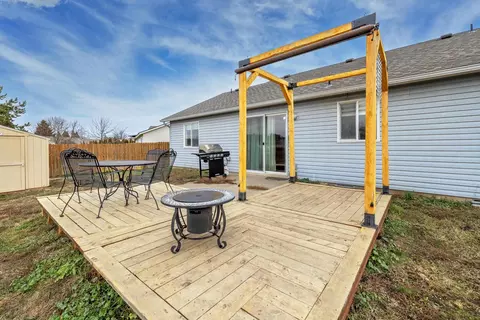Exterior - 3104 Silverthorn Ln, Cheney, WA 99004 photo 7 of 9
