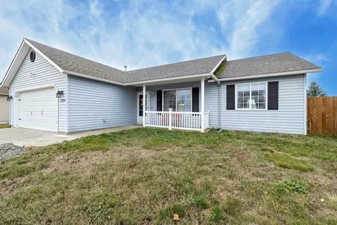 Exterior - 3104 Silverthorn Ln, Cheney, WA 99004 photo 3 of 9