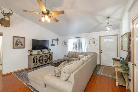Living - 3104 Silverthorn Ln, Cheney, WA 99004 photo 3 of 4
