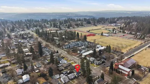 View/Area - 608 E 33rd Ave, Spokane, WA 99203 photo 3 of 5