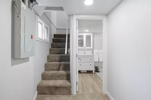 Entry Way - 608 E 33rd Ave, Spokane, WA 99203 photo 3 of 3