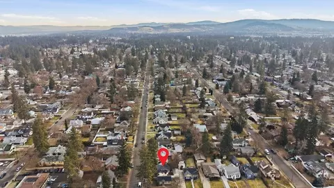 View/Area - 608 E 33rd Ave, Spokane, WA 99203 photo 4 of 5