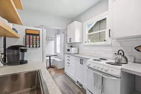 Kitchen - 608 E 33rd Ave, Spokane, WA 99203 photo 1 of 3