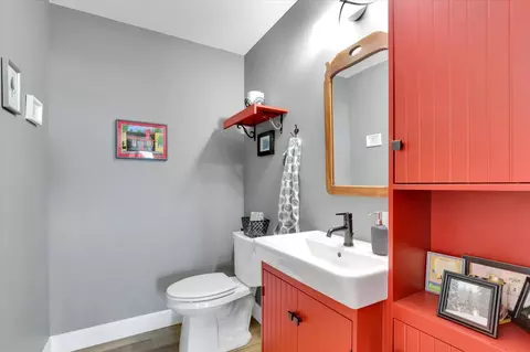 Bath - 3623 E 17th Ave, Spokane, WA 99223 photo 3 of 4