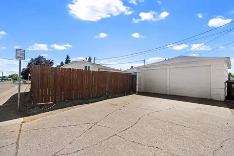 Exterior - 427 E Longfellow Ave, Spokane, WA 99207 photo 7 of 7