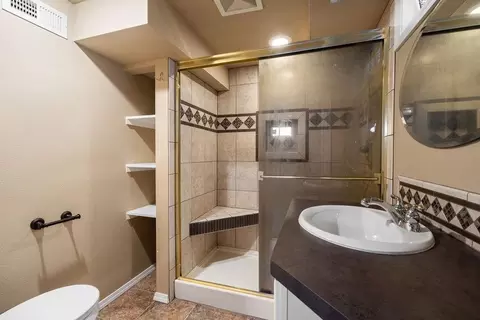 Bath - 427 E Longfellow Ave, Spokane, WA 99207 photo 2 of 2