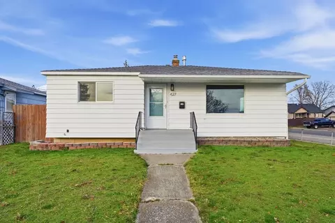 Exterior - 427 E Longfellow Ave, Spokane, WA 99207 photo 1 of 7