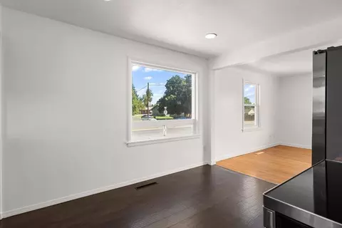 Living - 427 E Longfellow Ave, Spokane, WA 99207 photo 6 of 6