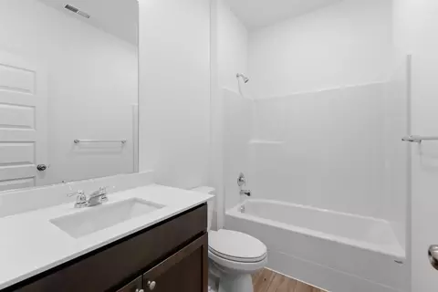 Bath - 3023 S Bristlecone Ln, Spokane Valley, WA 99037 photo 1 of 1