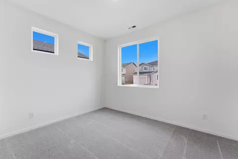 Bedroom - 3023 S Bristlecone Ln, Spokane Valley, WA 99037 photo 3 of 5