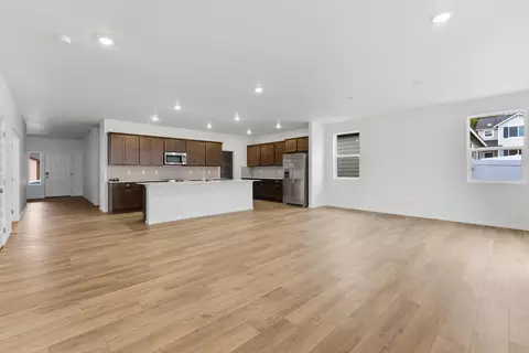 Living - 3023 S Bristlecone Ln, Spokane Valley, WA 99037 photo 1 of 2